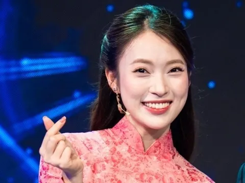 Nhan sắc gây thương nhớ của MC chung kết Đường lên đỉnh Olympia 2025