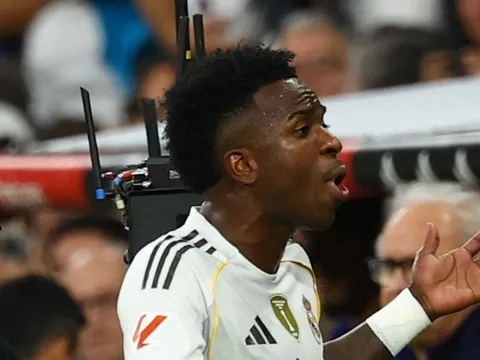 Vinicius cân nhắc rời Real Madrid