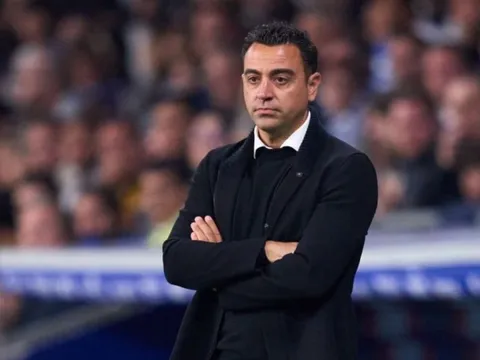 Xavi từ chối Juventus, quyết chờ MU