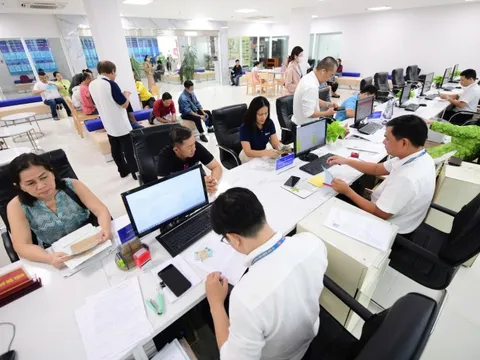Bộ Nội vụ đề xuất tiêu chuẩn mới của vụ trưởng, cục trưởng, giám đốc sở, chánh thanh tra