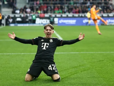 Tuổi 17, Lennart Karl viết chương mới cho Bayern Munich