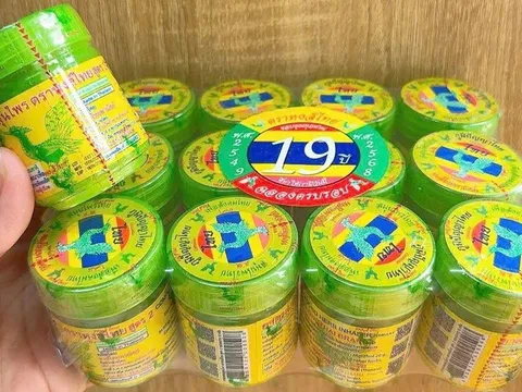 Dầu hít Thái được nhiều người Việt dùng bị nhiễm khuẩn: Loạt nguy cơ