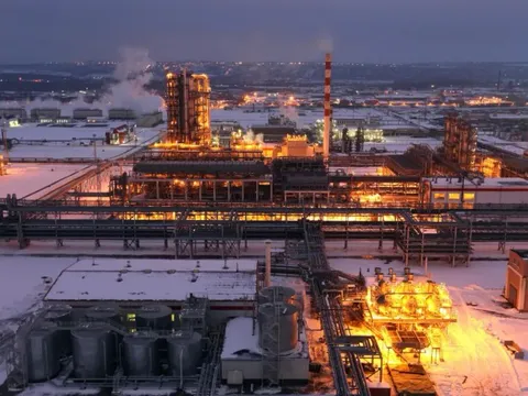 Thủ tướng Hungary nỗ lực đảo ngược lệnh trừng phạt của Mỹ đối với dầu mỏ Nga