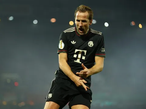 Bayern viết lại lịch sử bóng đá châu Âu