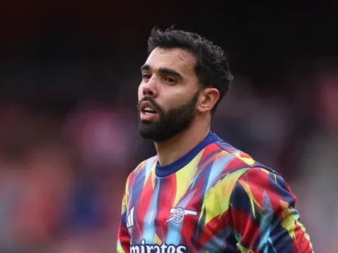 Tranh cãi về Arsenal