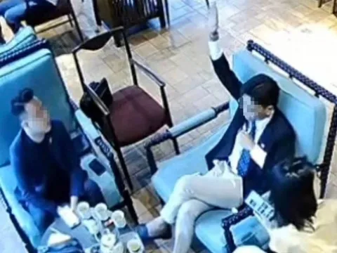 Em trai 'tổng tài' vụ đánh người ở quán cà phê vẫn bị tạm giam