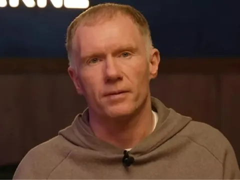 Scholes bỏ nghề bình luận