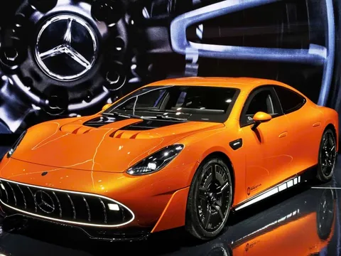 Chiếc siêu xe chạy điện 'xấu xí' của Mercedes trông thế nào?