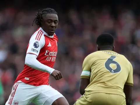 Thảm họa lịch thi đấu đến với Arsenal