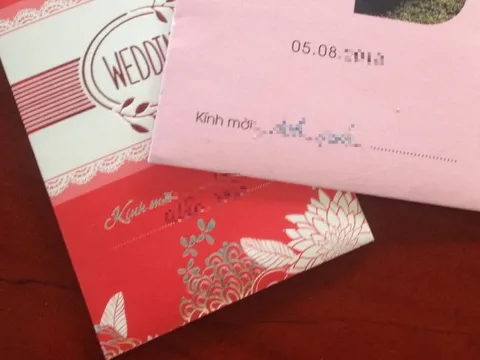 Gửi thiệp cưới phải gặp mặt, trao tận tay?