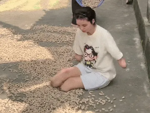 Cô gái Phú Thọ mất tứ chi trong 1 tháng: Buồn vì bị nói xài AI lừa đảo