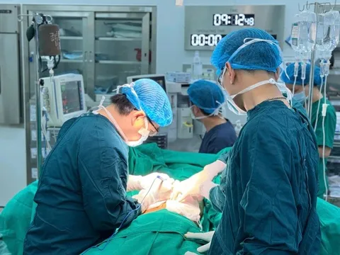 Khối u gan to như quả bóng vì chủ quan với bệnh phổ biến