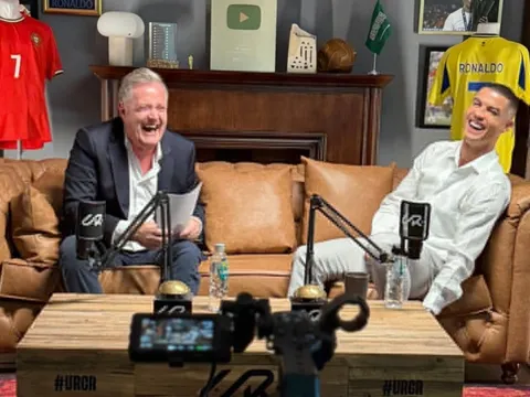 Bức ảnh gây sốt của Ronaldo