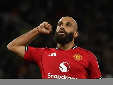 Mbeumo từ chối 4 CLB để đến MU