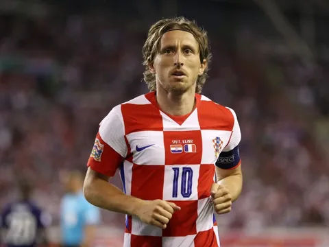 Modric với ký ức màu áo ca rô