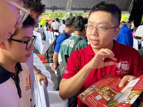 Gặp ai cũng hỏi lương tháng mấy triệu, nhiều lần tôi lúng túng rồi cũng tìm được câu trả lời