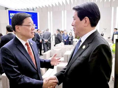 Hong Kong sẵn sàng hỗ trợ Việt Nam xây dựng trung tâm tài chính