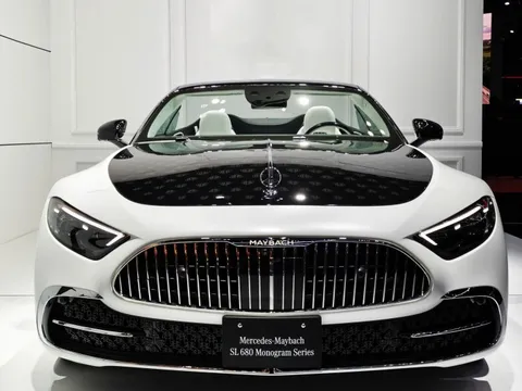 Ngắm xe mui trần siêu sang, chế tác thủ công của Mercedes-Maybach