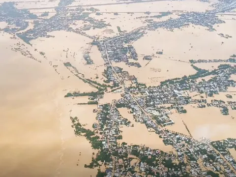 Miền Trung lại mưa lớn, Huế, Đà Nẵng có nơi trên 800mm, khả năng xuất hiện lũ lớn
