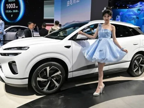 Trung Quốc chuyển hướng chính sách xe điện