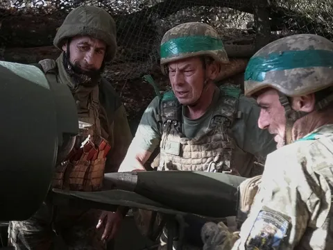 Tin tức thế giới 2-11: Chính sách thuế mới của Trung Quốc với vàng; Ông Trump đòi đánh Nigeria