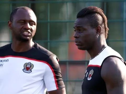 Balotelli hả hê khi HLV Vieira bị sa thải