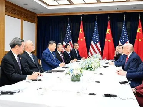 Cái khó ló cái bắt buộc