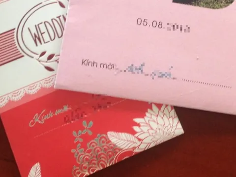 Gửi thiệp cưới qua tin nhắn cũng được, chứ đến từng nhà mất cả tháng?