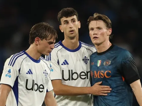 Fabregas gieo sầu cho Napoli