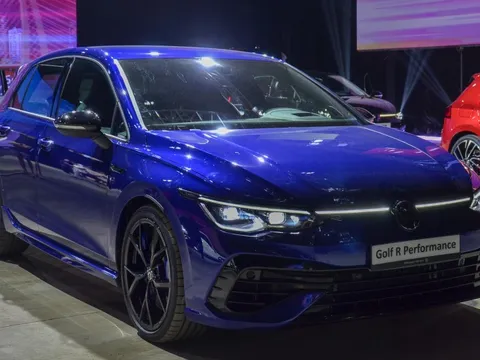 Chi tiết Golf R Performance - hot-hatch châu Âu đối đầu Civic Type R