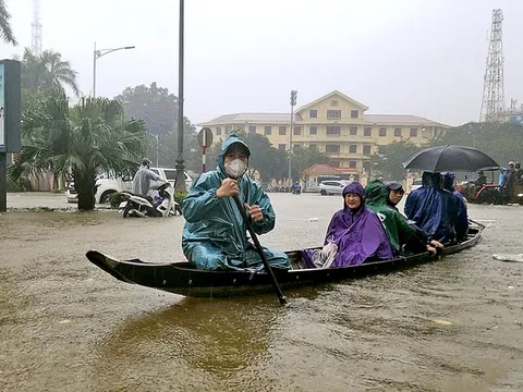 Chúng ta đã biết sống chung với thiên tai chưa?