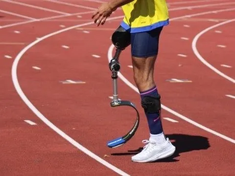 Cầu thủ bóng đá phải cắt chân vì căn bệnh hiểm dễ gây tử vong trong 24 giờ