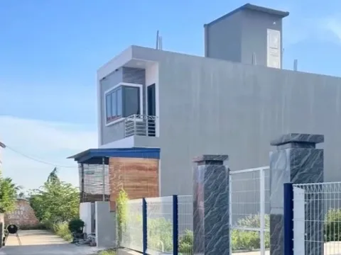 'Thần đèn' di dời nhà xây nhầm trên đất người khác về đúng vị trí