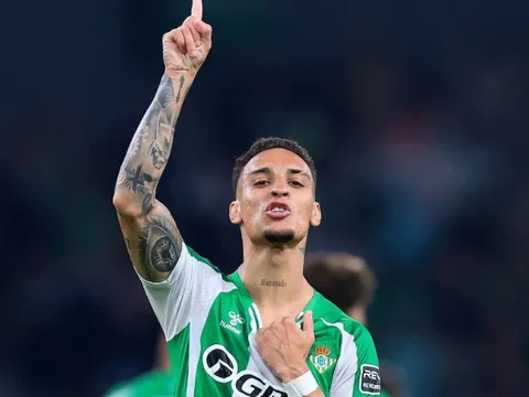 Khó hiểu với danh sách tuyển Brazil