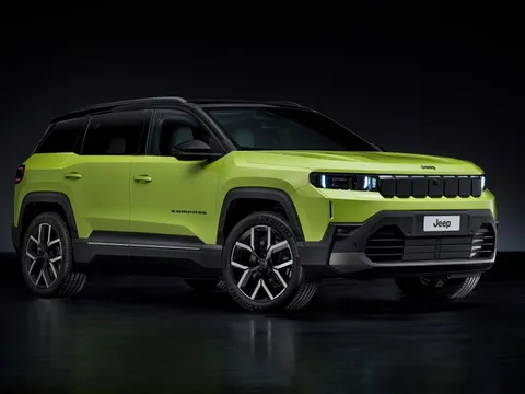 Canada 'mạnh tay' với các hãng xe Mỹ