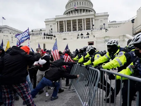 Mỹ: Làn sóng đe dọa bạo lực quan chức lan tới quan chức địa phương