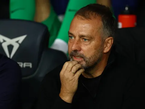 HLV Flick gây sốc khi muốn rời Barca