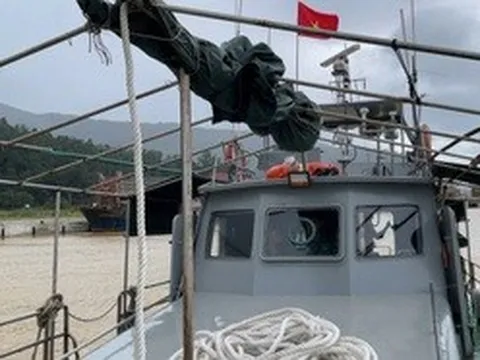 Khẩn cấp điều tàu ra đảo Cù Lao Chàm đưa bệnh nhân vào bờ cấp cứu