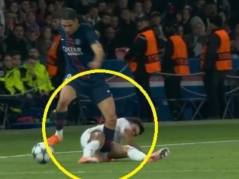 Hakimi bật khóc sau pha vào bóng rợn người