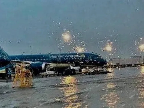 8 sân bay chịu ảnh hưởng trực tiếp của bão số 13, hàng loạt chuyến bay bị hoãn, hủy