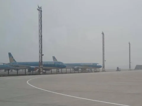 Thông tin khẩn về 5 sân bay ngay trước khi bão số 13 Kalmaegi đổ bộ