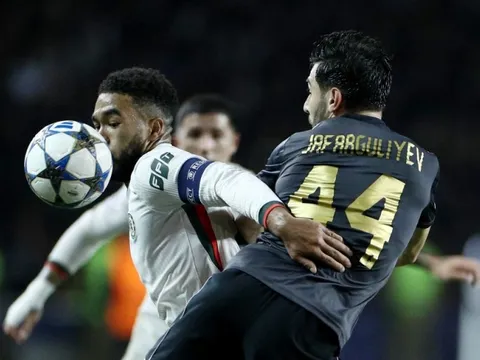 Qarabag dạy Chelsea bài học 338 triệu bảng