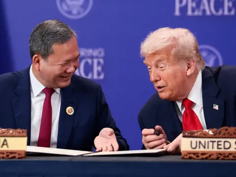 Tin tức thế giới 7-11: Mỹ bỏ cấm vận vũ khí với Campuchia; B-52 Mỹ vờn ngoài khơi Venezuela