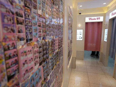 Cảnh thay đồ ở photobooth bị đưa lên web đen: Lỗ hổng bảo mật đáng sợ