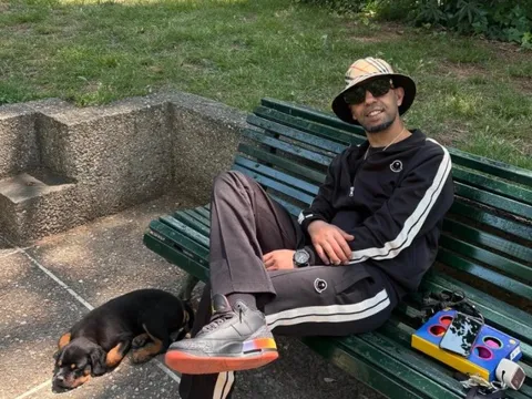 Cha Yamal lại gây tranh cãi