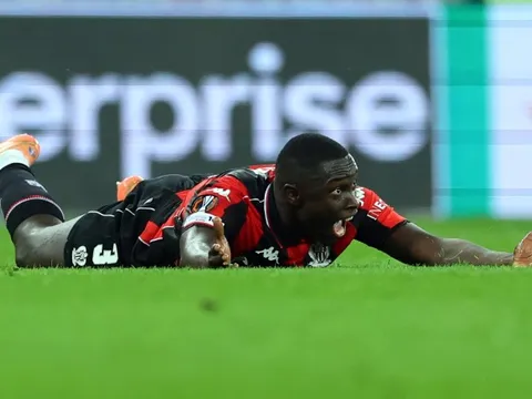 Tỷ phú Ratcliffe gây phẫn nộ