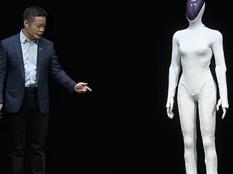 Robot Trung Quốc đi lại mượt mà, bị nghi do người thật "hóa trang": Đoạn video hé lộ sự thật chấn động
