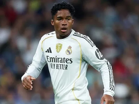 MU hỏi mượn Endrick