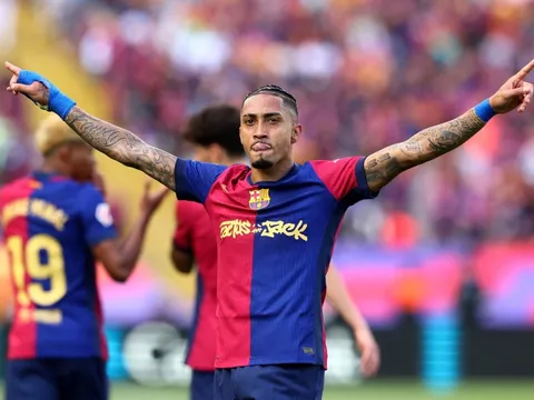 Barcelona đang nhớ Raphinha