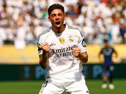 Real Madrid 'hái vàng' từ Bernabeu